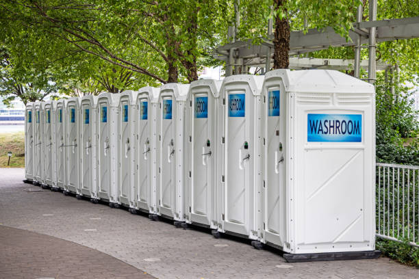 Portable Toilet Options We Offer in Nichols Hills, OK